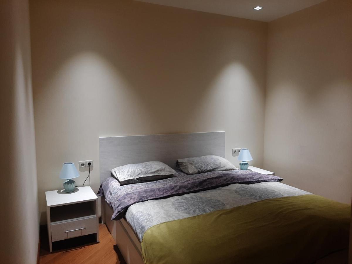 Pride Properties Welcomes You At 17 Buzant St 11-166 Yerevan Armenia ภายนอก รูปภาพ