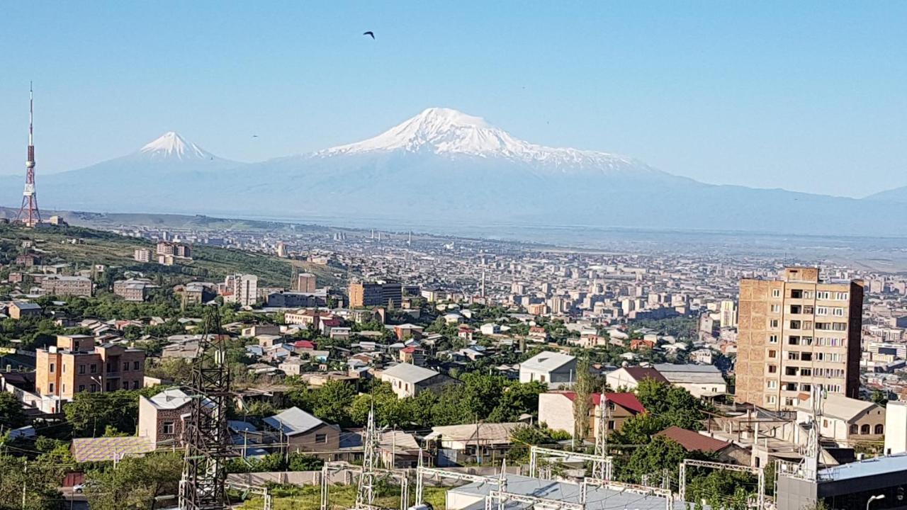 Pride Properties Welcomes You At 17 Buzant St 11-166 Yerevan Armenia ภายนอก รูปภาพ