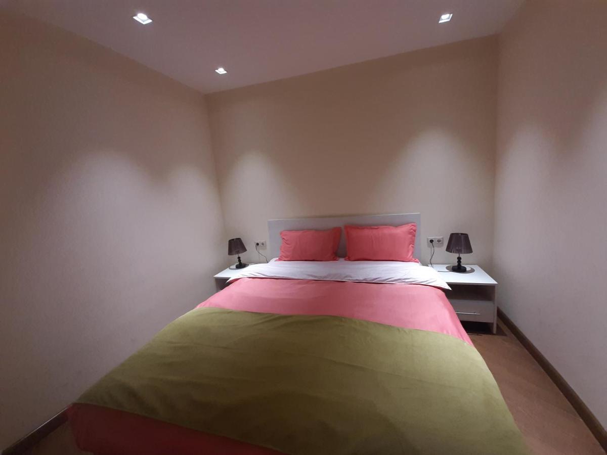 Pride Properties Welcomes You At 17 Buzant St 11-166 Yerevan Armenia ภายนอก รูปภาพ